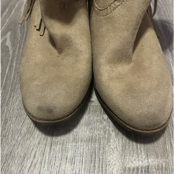 Rock & Candy Women's fringe Cream and Tan Boots size 7.5 - Picture 3 of 8